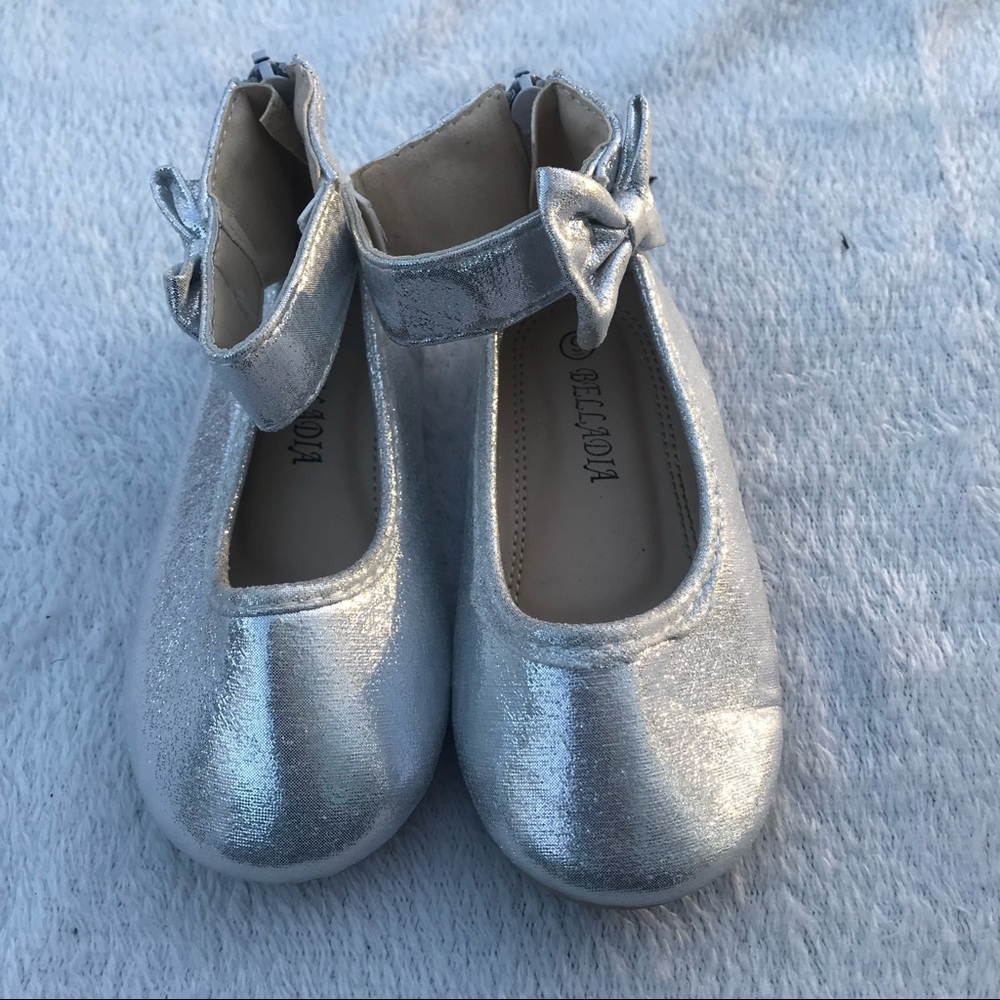 Belladia Silver Bow Flats